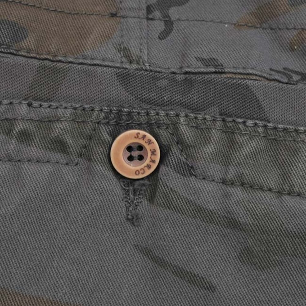 AAPE Camouflage Print Drawstring Black Shorts - Picture 5 of 16